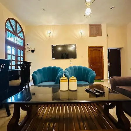 Bluetique Apartment Varanasi Exterior photo