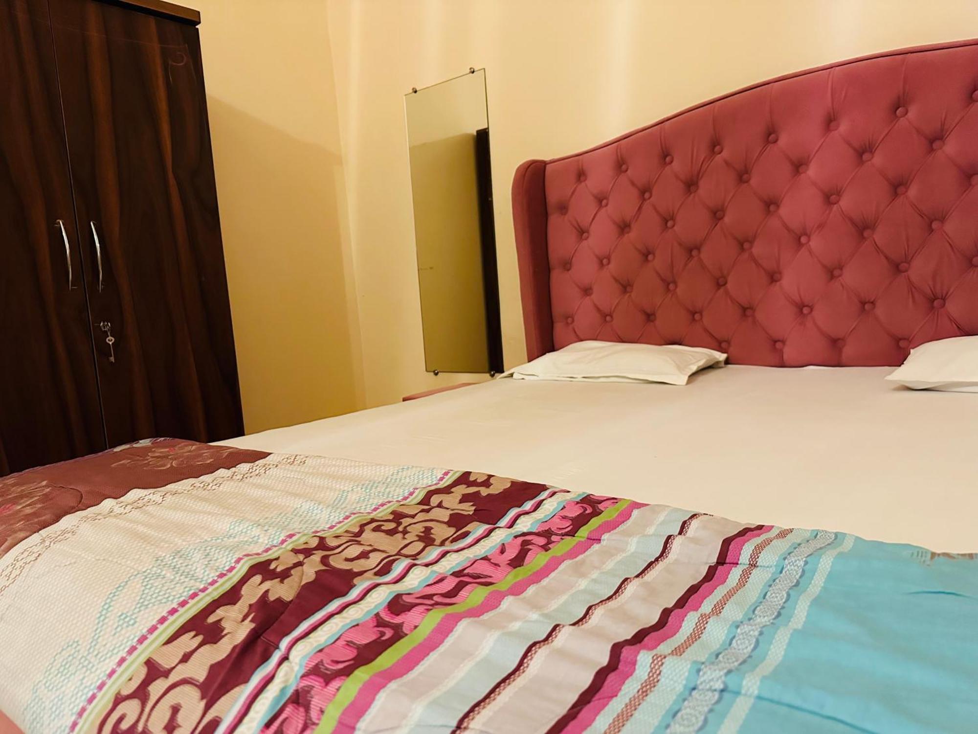 Bluetique Varanasi